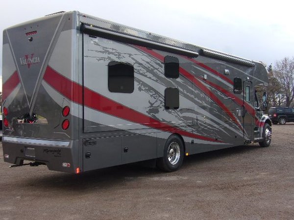 2020 Renegade Valencia 38BB