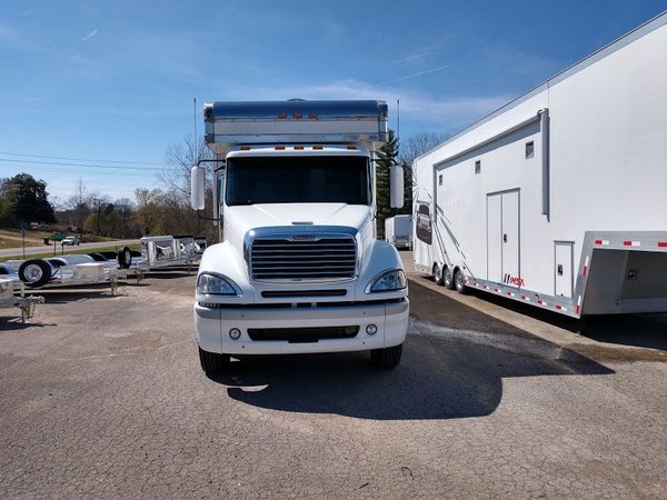 2006 Haulmark Motorgarage Mercedes 450HP 43' 1-Slides with B