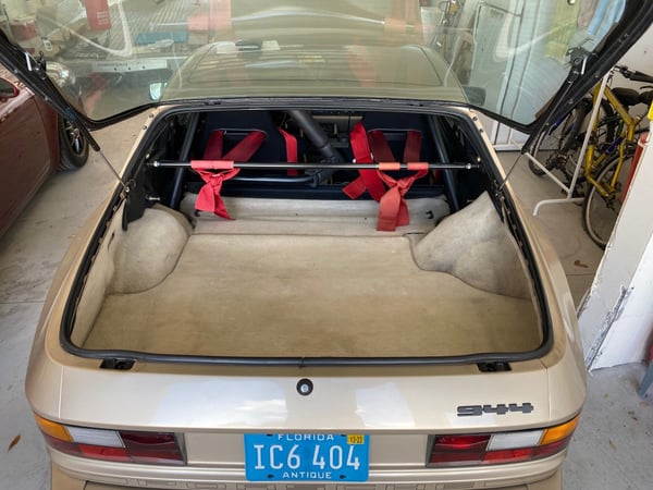1985 Porsche 944  for Sale $10,400 