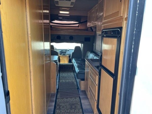 2000 Crew Chief Freighliner  for Sale $94,900 