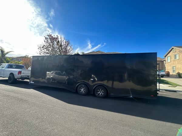 2017 continental enclosed trailer 