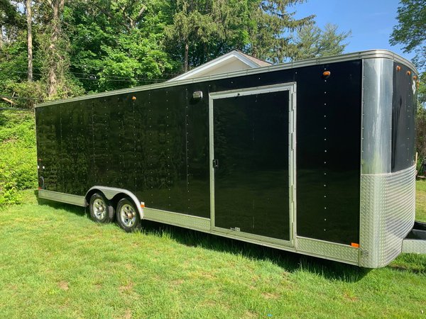 24' INTERSTATE LOAD MASTER w/ EXTENDED DOOR