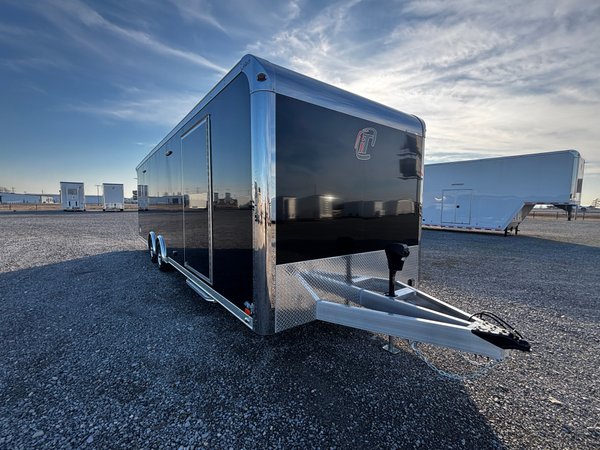 2026 Intech Lite 28' w/Escape Door 