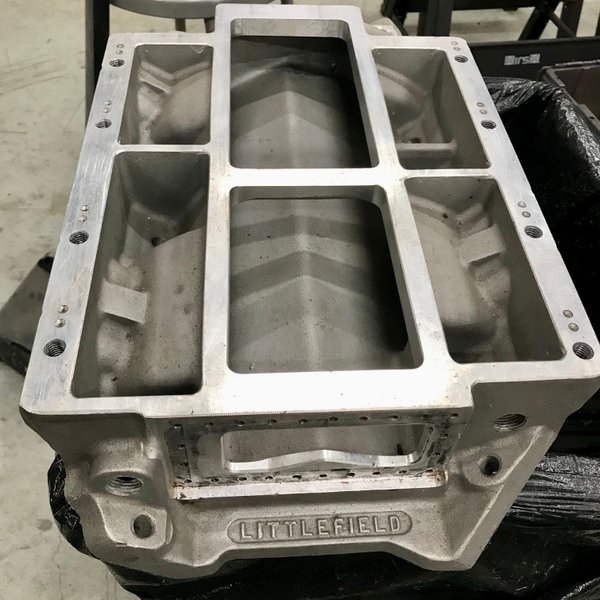 BBC TALL DECK LITTLEFIELD SIAMESE INTAKE 1471 MANIFOLD for Sale in Rio