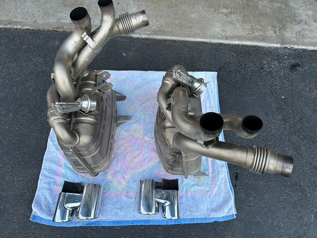 Engine - Exhaust - 997.1 OEM PSE Mufflers w/ OEM quad tips, & NEW clear euro LED marker lights. - Used - -1 to 2025  All Models - Albany, NY 12203, United States