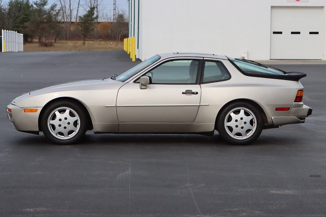 1990 Porsche 944 - 1990 944S2 - Used - VIN WP0AB2940LN450304 - 80,287 Miles - 4 cyl - 2WD - Manual - Coupe - Gold - Buffalo, NY 14086, United States