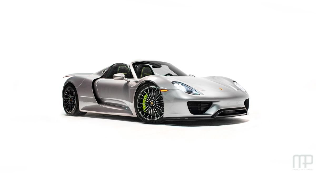2015 Porsche 918 Spyder - 2015 Porsche 918 Spyder - Used - VIN WP0CA2A11FS800428 - 3,815 Miles - 8 cyl - AWD - Automatic - Convertible - Silver - Atlanta, GA 30360, United States