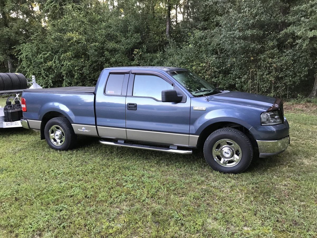 2004 Ford F-150 - 2004 Ford F-150 XLT Extended Cab - GREAT TOWING TRUCK - Used - VIN 1FTPX125X4NC72010 - 219,000 Miles - 8 cyl - 2WD - Automatic - Truck - Blue - Reddick, FL 32686, United States