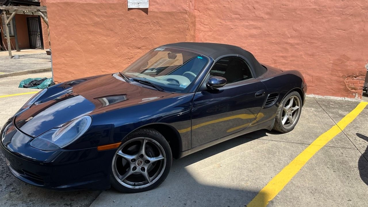 2003 Porsche Boxster - Accident-Damaged 2003 986 Boxster - Used - VIN WP0CA29803U622271 - 79,000 Miles - 6 cyl - 2WD - Manual - Convertible - Blue - Cincinnati, OH 45202, United States