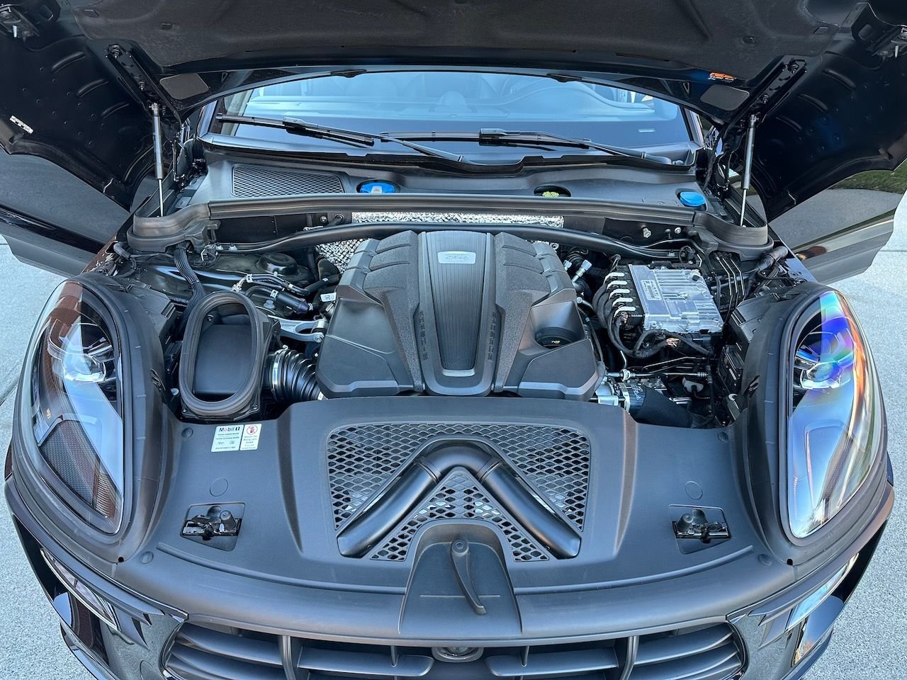 2020 Porsche Macan - 2020 Macan GTS Black/Black 28k miles + CPO - Used - VIN WP1AG2A53LLB55892 - 29,000 Miles - 6 cyl - AWD - Automatic - SUV - Black - Charlotte, NC 28277, United States