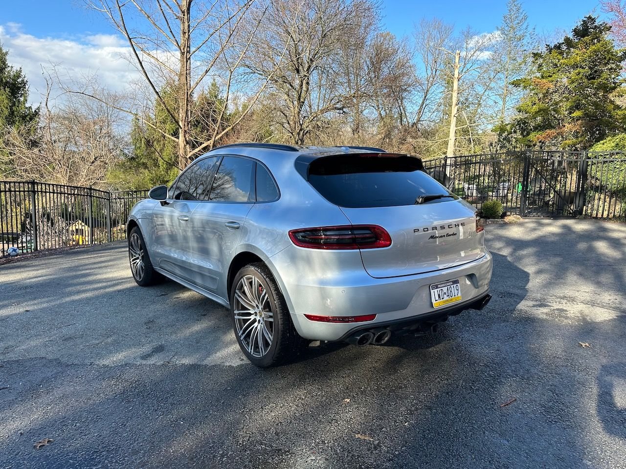 2017 Porsche Macan - 2017 Macan Turbo $38k, 45k Miles, $92k sticker, All Services Done, Pittsburgh PA - Used - VIN WP1AF2A56HLB61261 - 45,500 Miles - 6 cyl - AWD - Automatic - SUV - Silver - Pittsburgh, PA 15241, United States