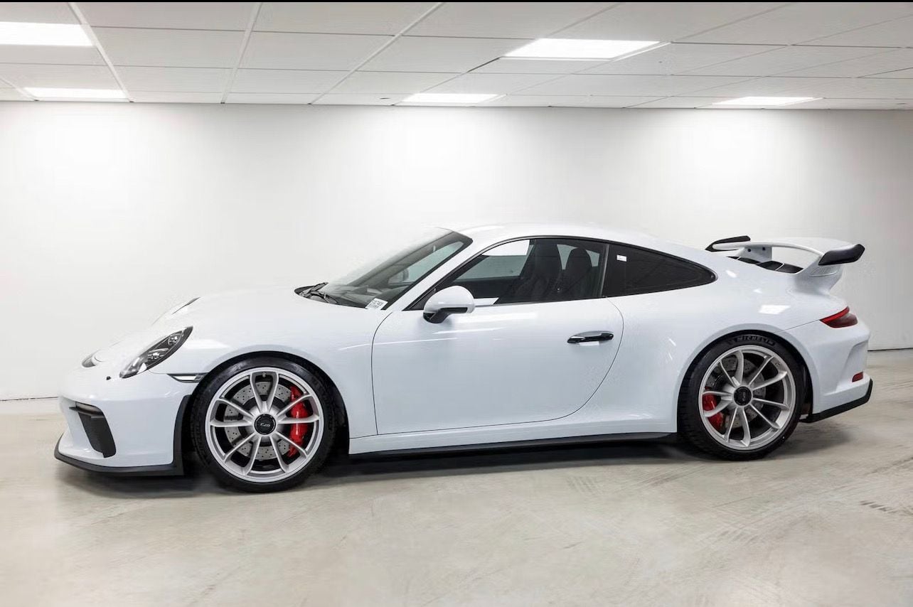 2018 Porsche GT3 - 2018 GT3 991.2 Manual - Used - VIN WPOAC2A9XJS174636 - 29,300 Miles - 6 cyl - 2WD - Manual - Coupe - White - San Leandro, CA 94577, United States