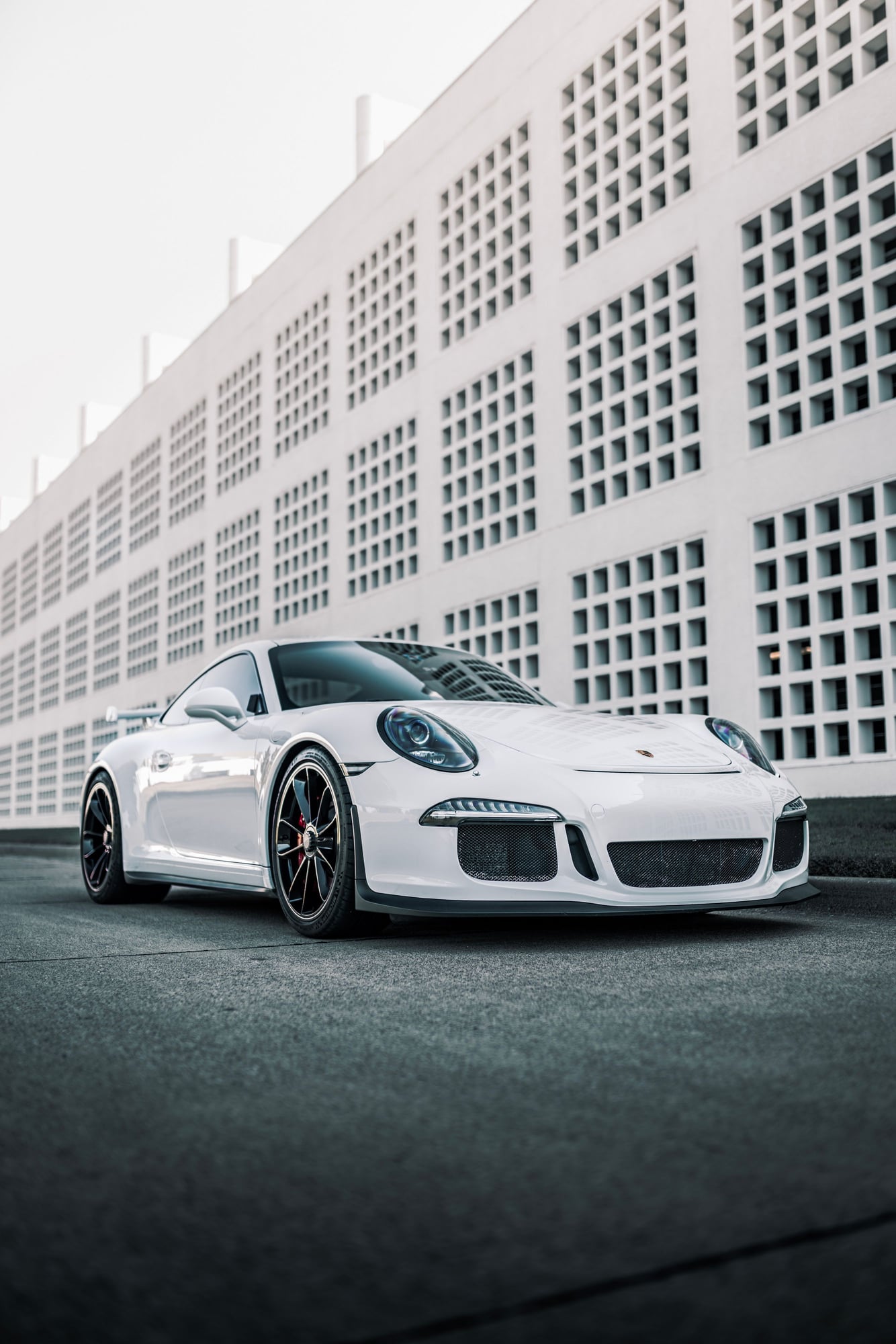 2015 Porsche GT3 - 2015 GT3 For Sale - Used - VIN WP0AC2A98FS183200 - 31,000 Miles - 6 cyl - 2WD - Automatic - Coupe - White - Dallas, TX 75056, United States