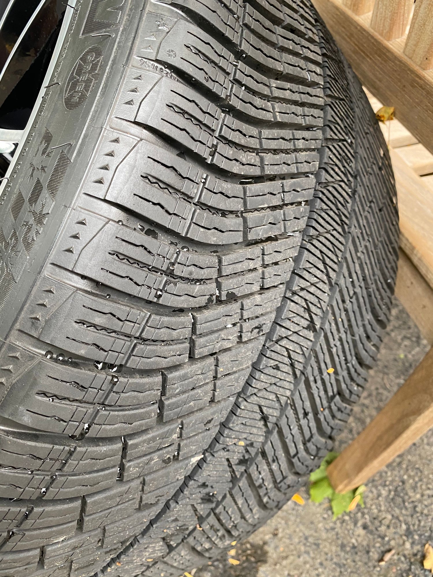 Wheels and Tires/Axles - OEM 2017 911 Turbo S Center Lock Wheels & Michelin Pilot Alpin's - Used - 2017 to 2019 Porsche 911 - Wilmette, IL 60091, United States