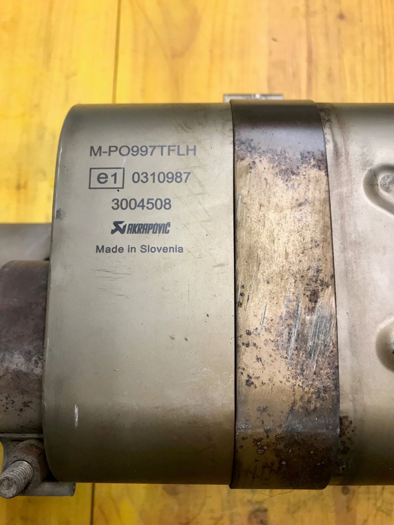 Engine - Exhaust - Akrapović Titanium Exhaust 997.2 Turbo - Used - 2010 to 2013 Porsche 911 - Stuttgart, Germany