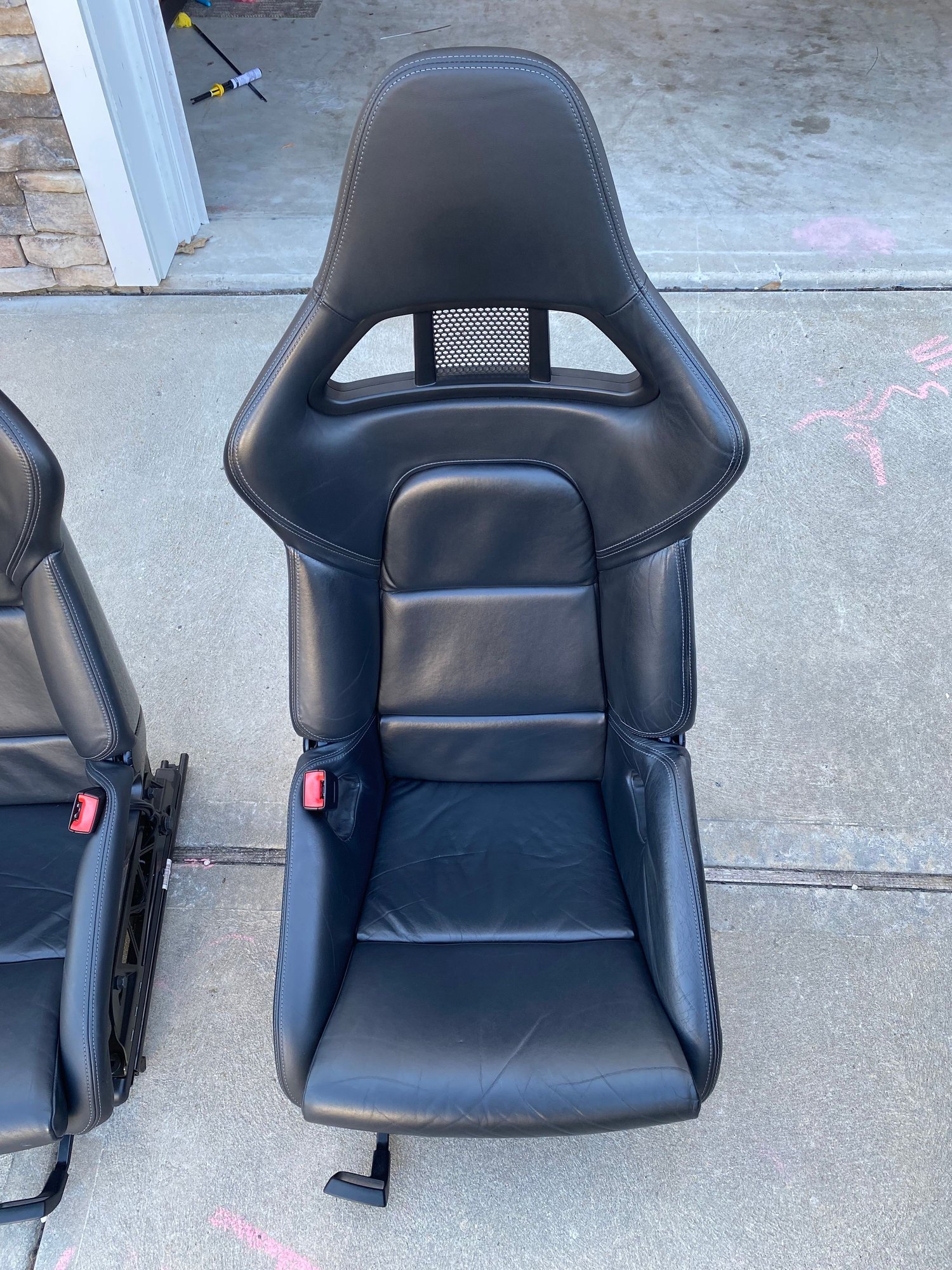 Interior/Upholstery - GT2 Carbon bucket seats LWBS - Used - 2007 to 2013 Porsche 911 - Belmar, NJ 07719, United States