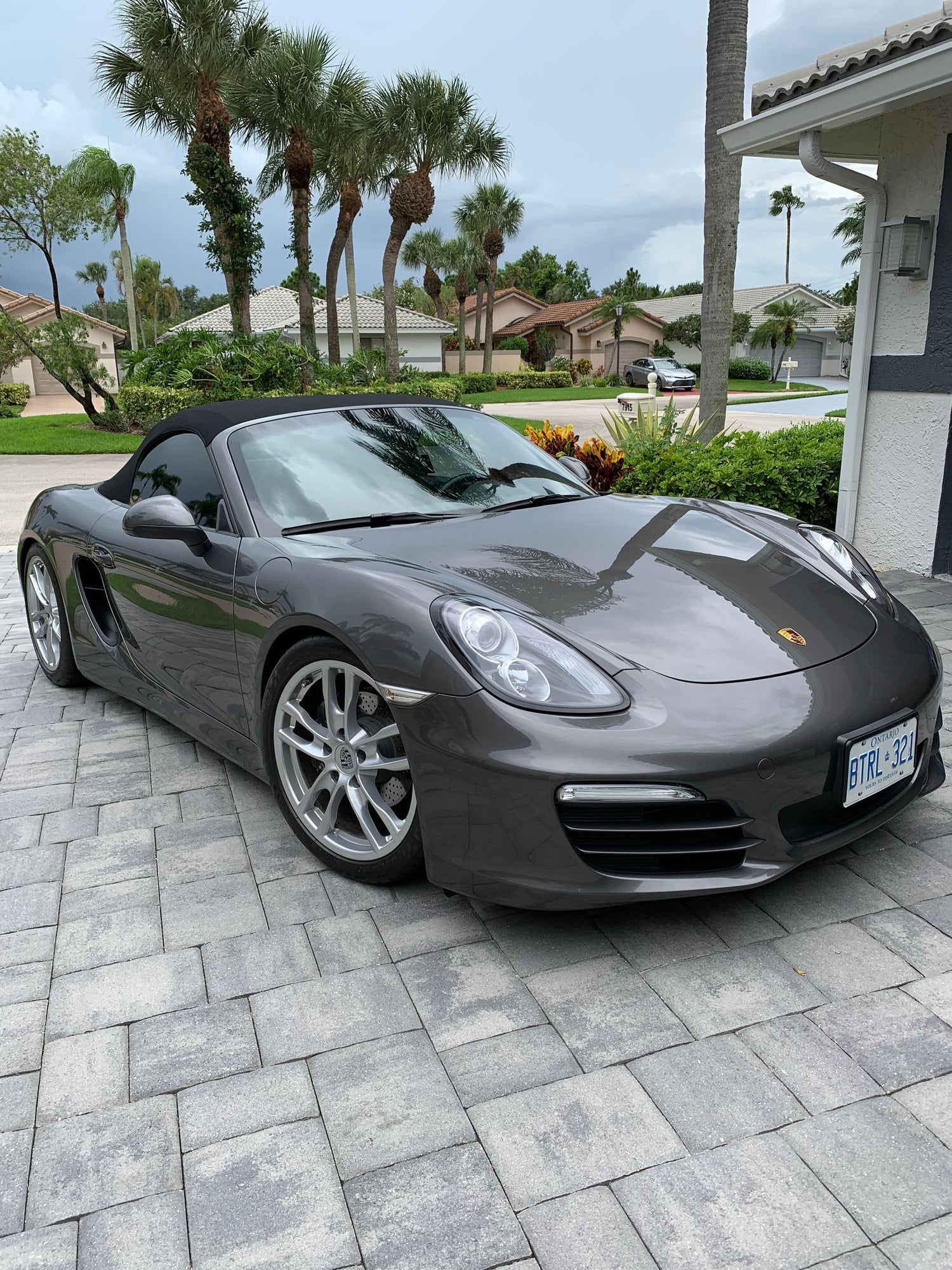 2013 Porsche Boxster - Agate Grey on black CDN car garaged in Delray Beacn - Used - VIN WP0CA2A89DS114051 - 6 cyl - 2WD - Manual - Convertible - Gray - Delray Beach, FL 33446, United States