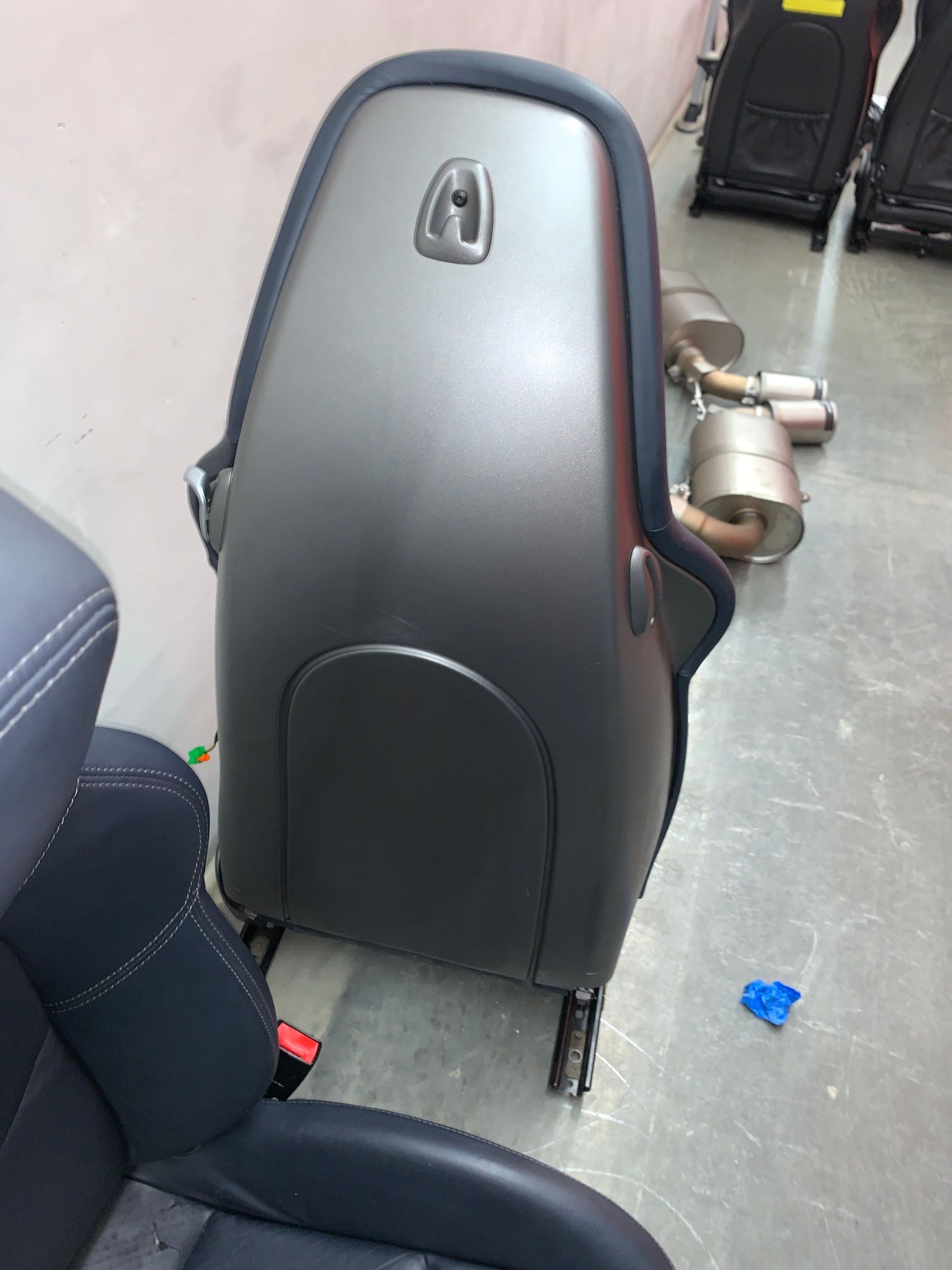 Interior/Upholstery - PORSCHE 911 (997) LEER HARDBACK SPORT SEATS - Used - Murrieta, CA 92562, United States