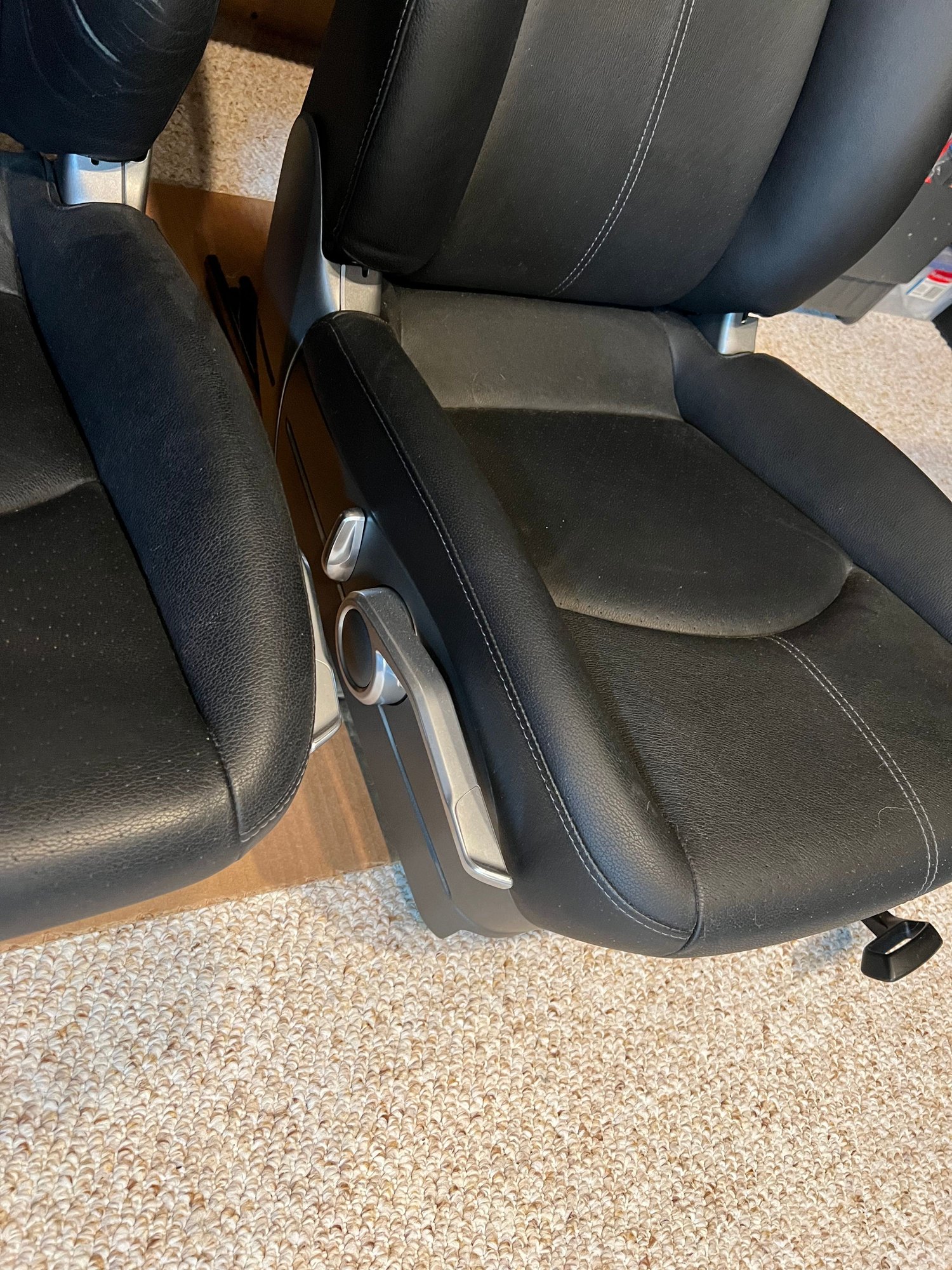 Interior/Upholstery - Porsche 997.2 black leather seats - Used - 2005 to 2012 Porsche 911 - Minneapolis, MN 55426, United States
