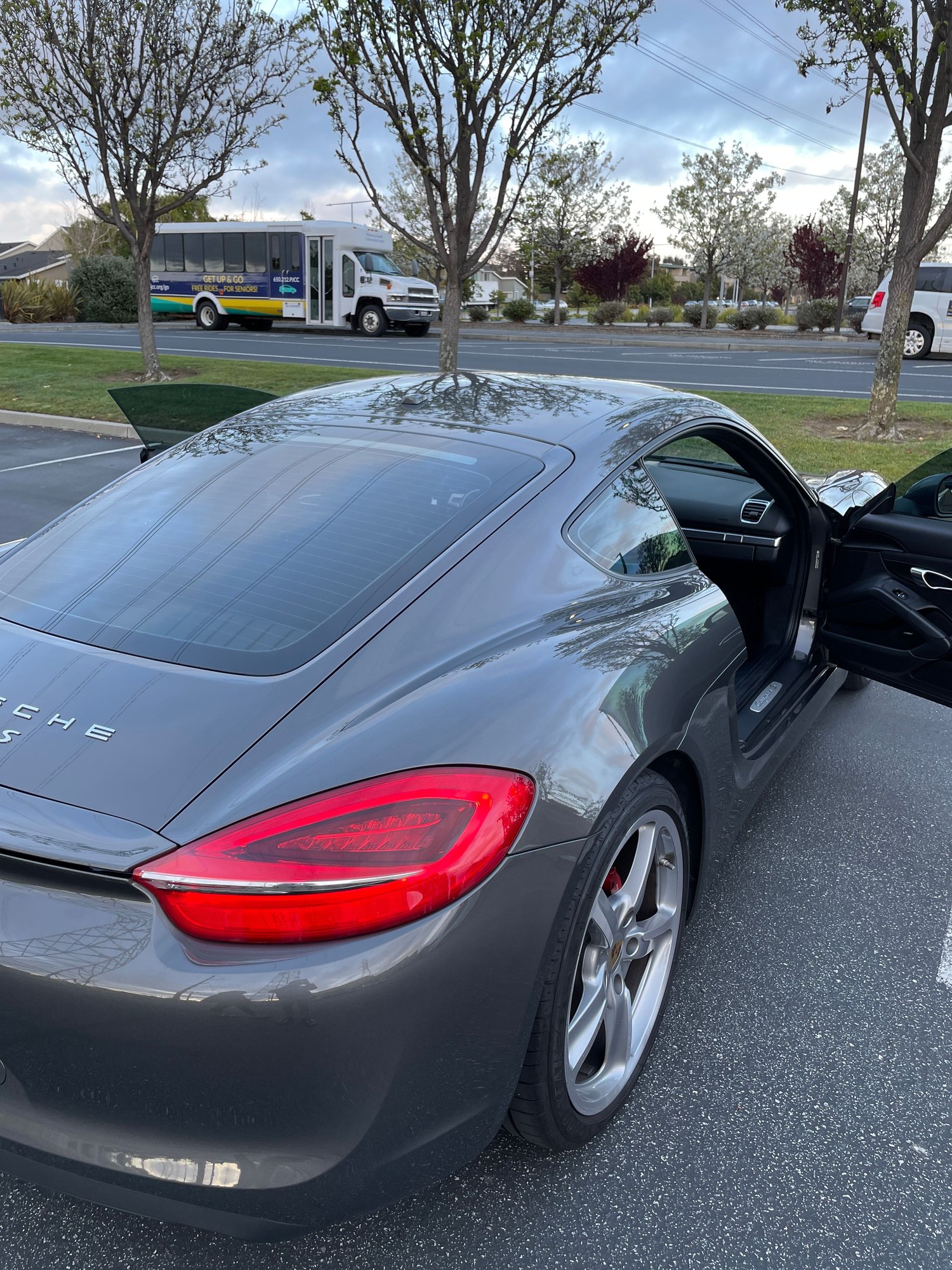 2016 Porsche Cayman - '16 Cayman S in immaculate condition - Used - VIN WP0AB2A80GK185101 - 34,300 Miles - 6 cyl - 2WD - Automatic - Coupe - Gray - Foster City, CA 94404, United States