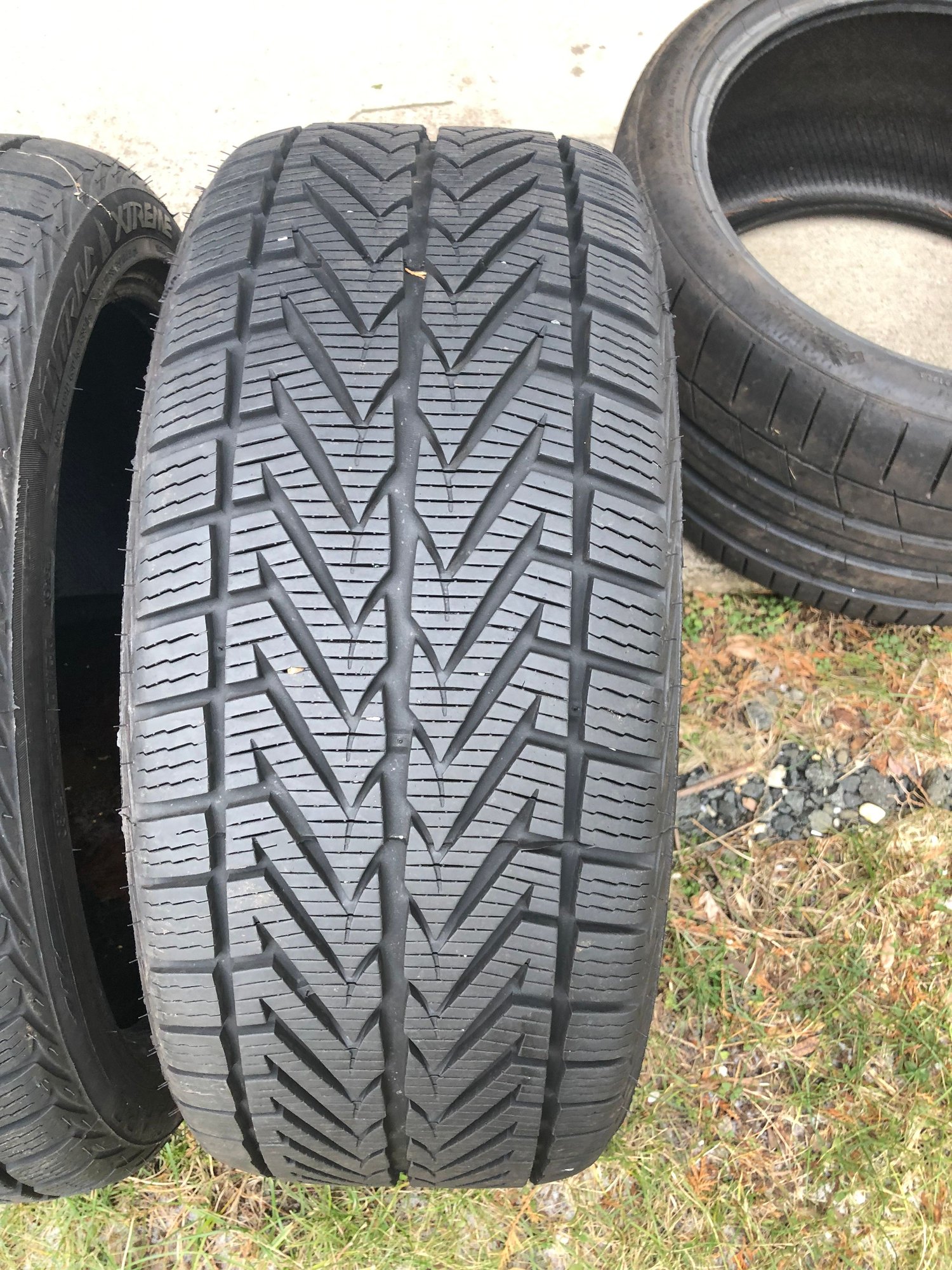 Wheels and Tires/Axles - Staggered Winter Tires    Excellent condition - Used - 1999 to 2007 Porsche 911 - Nyc, NY 10977, United States