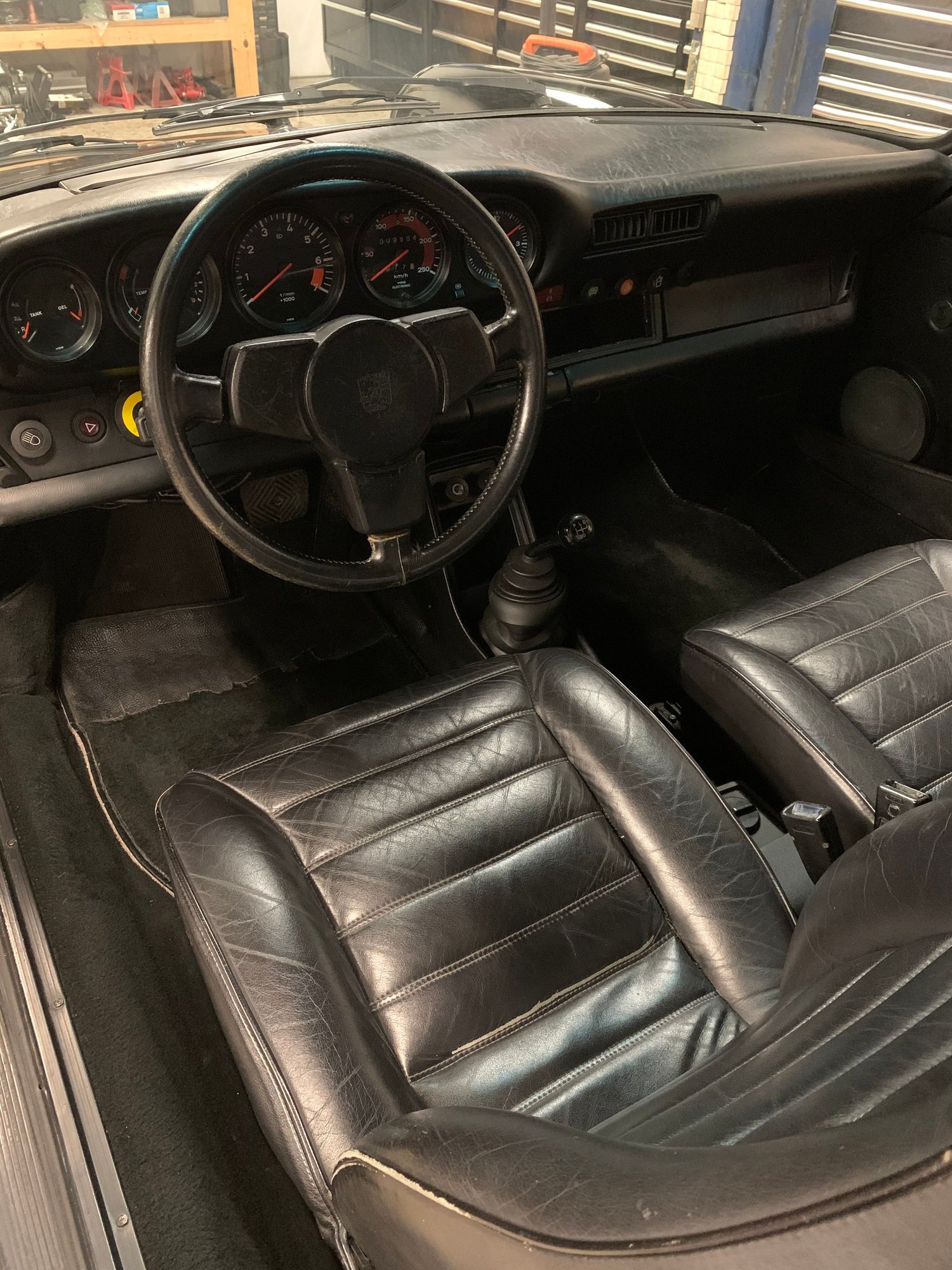 1979 Porsche 911 - 1979 Porsche 911 SC - Used - VIN 9119301013 - 6 cyl - 2WD - Automatic - Coupe - Black - London, ON N5V3L3, Canada