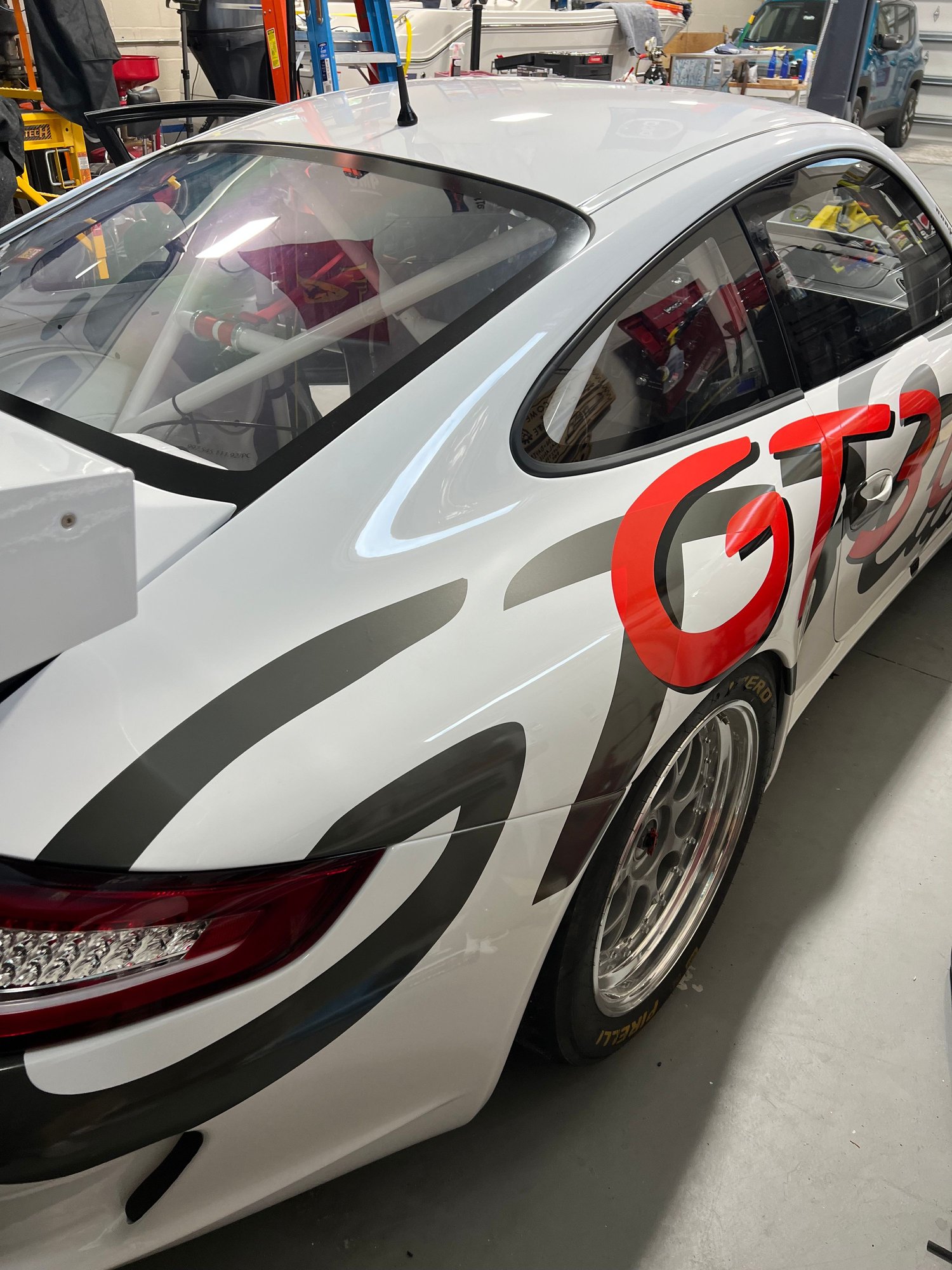 2008 Porsche GT3 - Porsche GT3 CUP RACE CAR Super Clean and Sorted 60 hrs on drive train - Used - VIN WP0ZZZ99Z8S798099 - 6 cyl - 2WD - Manual - Coupe - White - Jupiter, FL 33478, United States