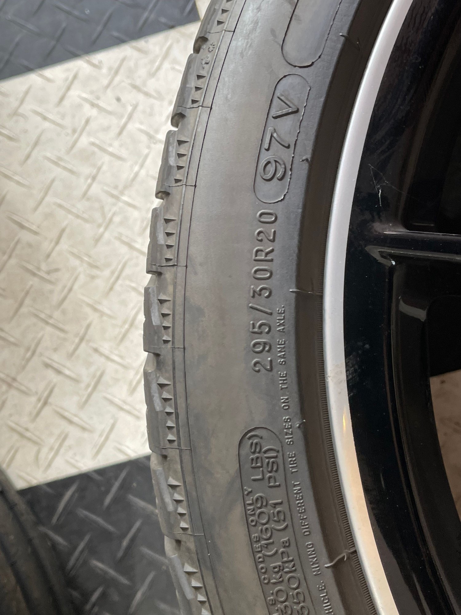 Wheels and Tires/Axles - Porsche 991 Carrera S III Wheels 20", Michelin PA4 Winter Tires, TPMS, OEM Black MINT - Used - 2012 to 2019 Porsche 911 - Greenwich, CT 06831, United States