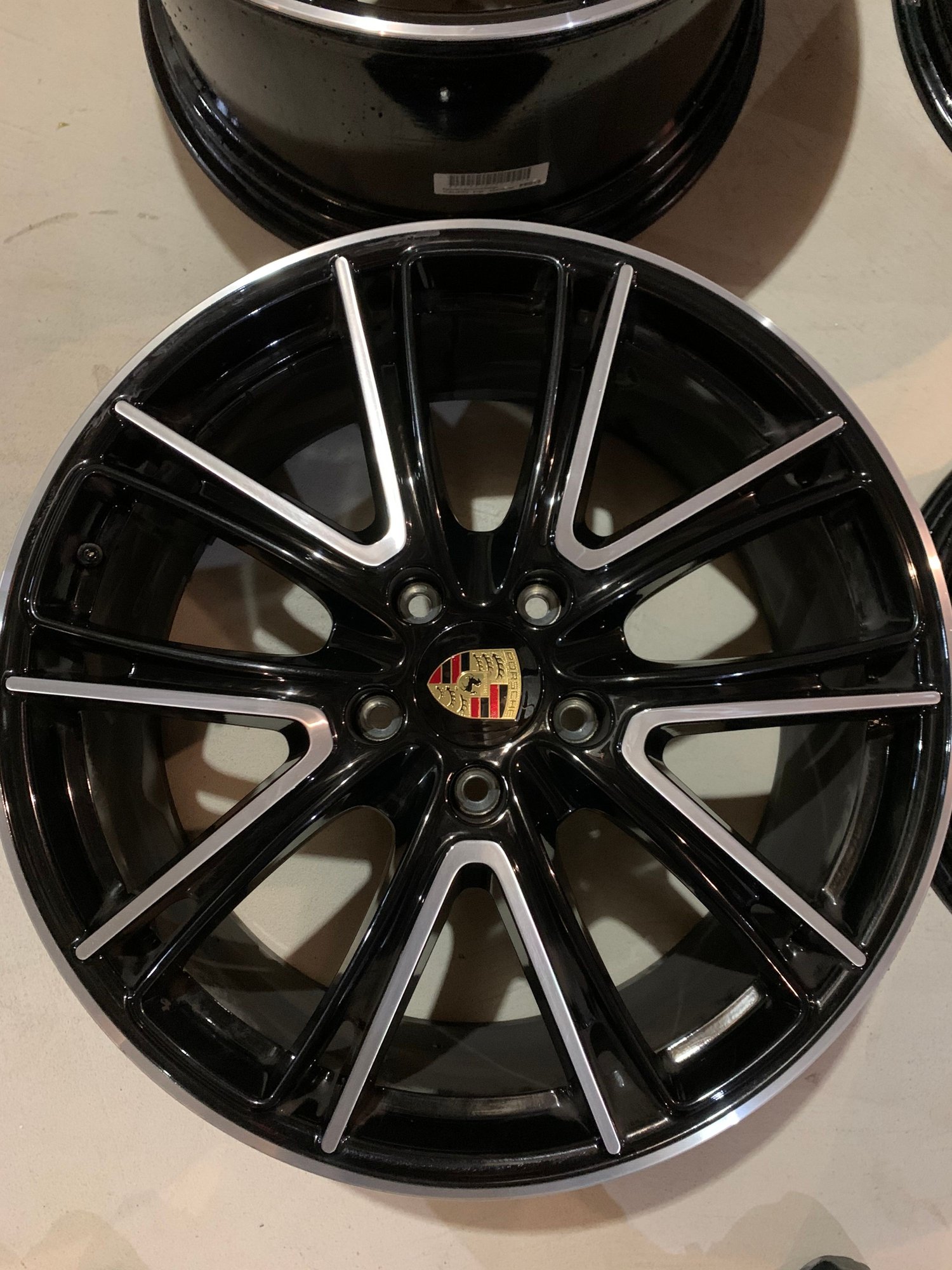 Wheels and Tires/Axles - Porsche Panamera Wheels OEM - 21" Exclusive Design Black - Used - 2017 to 2019 Porsche Panamera - Allentown, PA 18104, United States