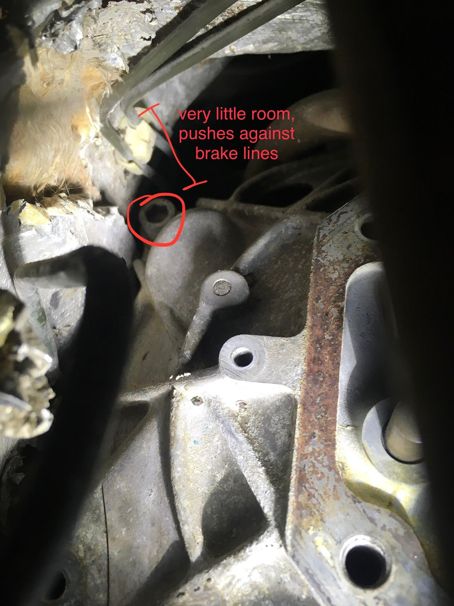 944 Upper Clutch/Bell Housing Bolt? Rennlist Porsche Discussion Forums