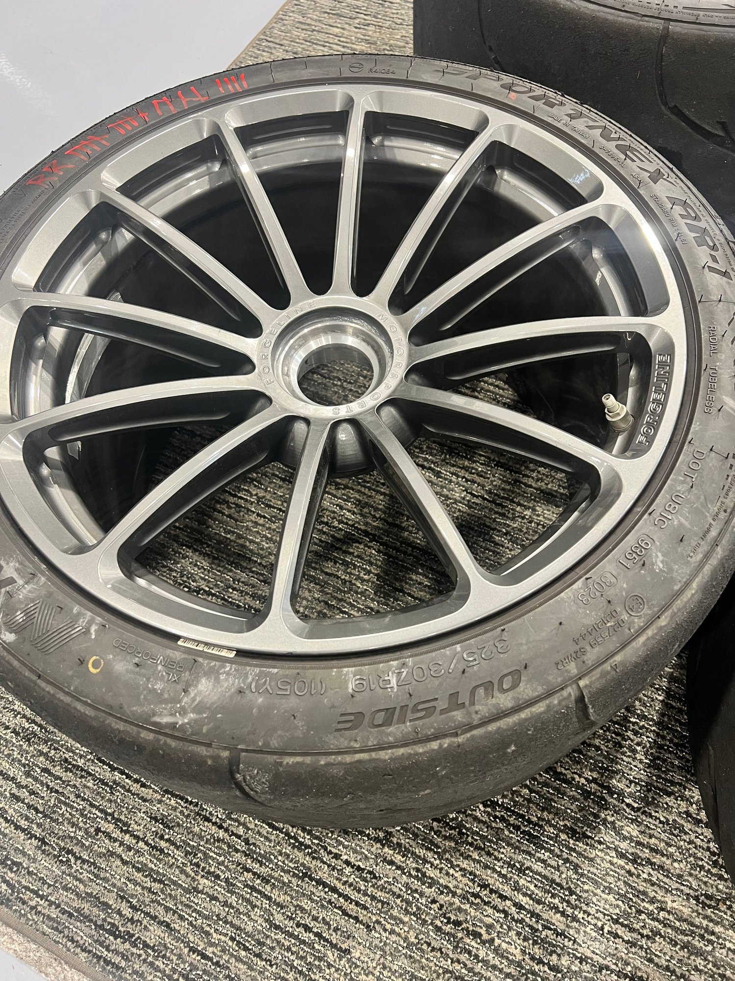 Wheels and Tires/Axles - 991.2 GT3 Track Wheels - 19 inch Forgeline - Used - -1 to 2025  All Models - Sparks, MD 21152, United States