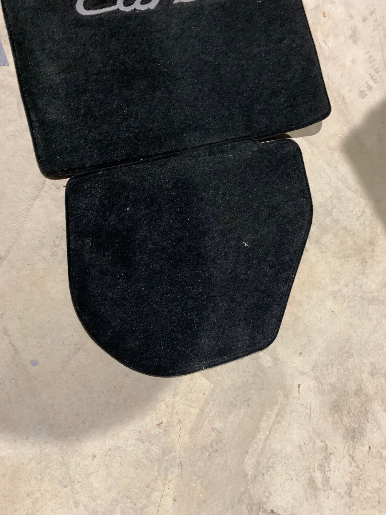 Interior/Upholstery - Lloyd Embroidered “Turbo” mats for 993 Turbo..6 pcs NOS - New - 1996 to 1997 Porsche 911 - Spotswood, NJ 08884, United States