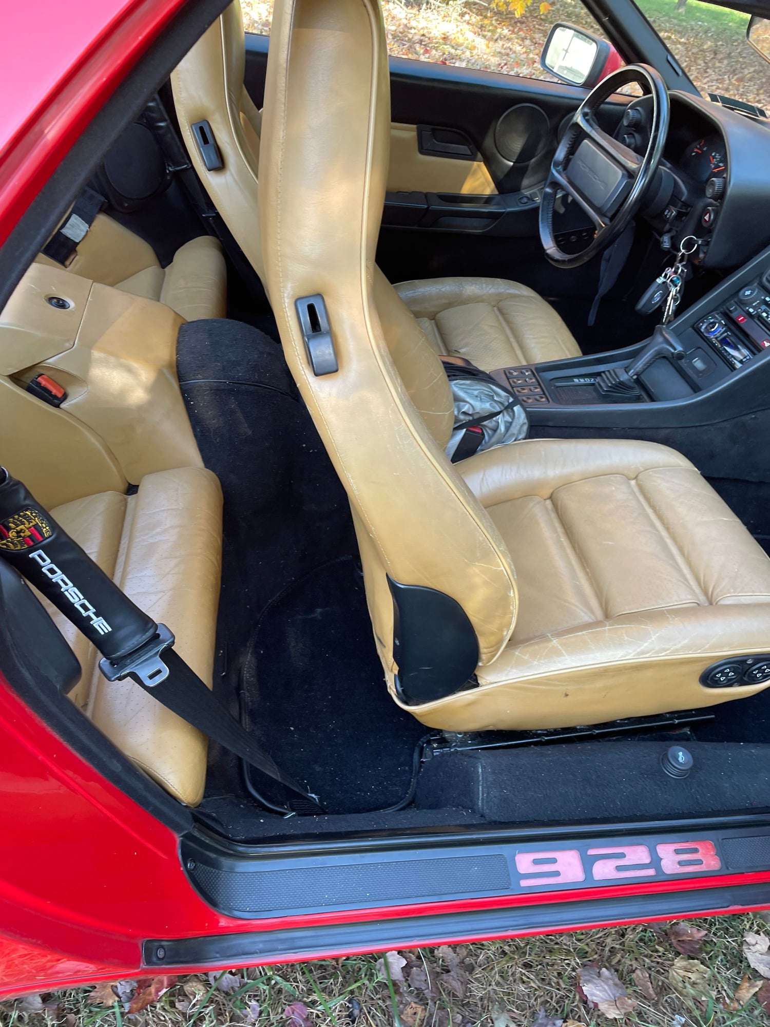 1987 Porsche 928 - 1987 Red Porsche 928 Auto - Used - VIN wp0jb0928hs860344 - 175,000 Miles - 8 cyl - 2WD - Automatic - Coupe - Red - California, MD 20619, United States