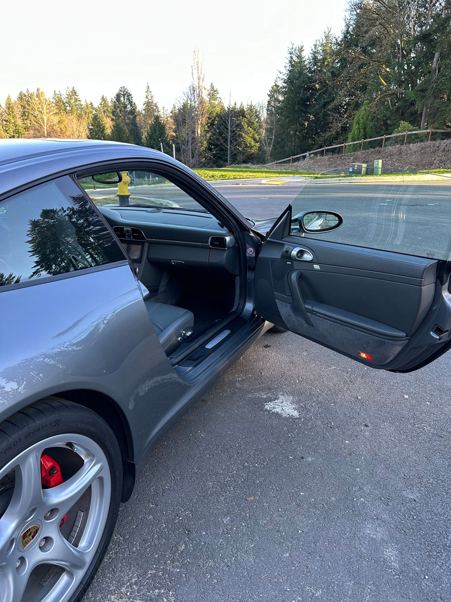 2005 Porsche 911 - 2005 Porsche 911 Carrera S 6MT 3.8L - Used - VIN WP0AB29915S742463 - 55,285 Miles - 6 cyl - 2WD - Manual - Coupe - Gray - Woodinville, WA 98072, United States