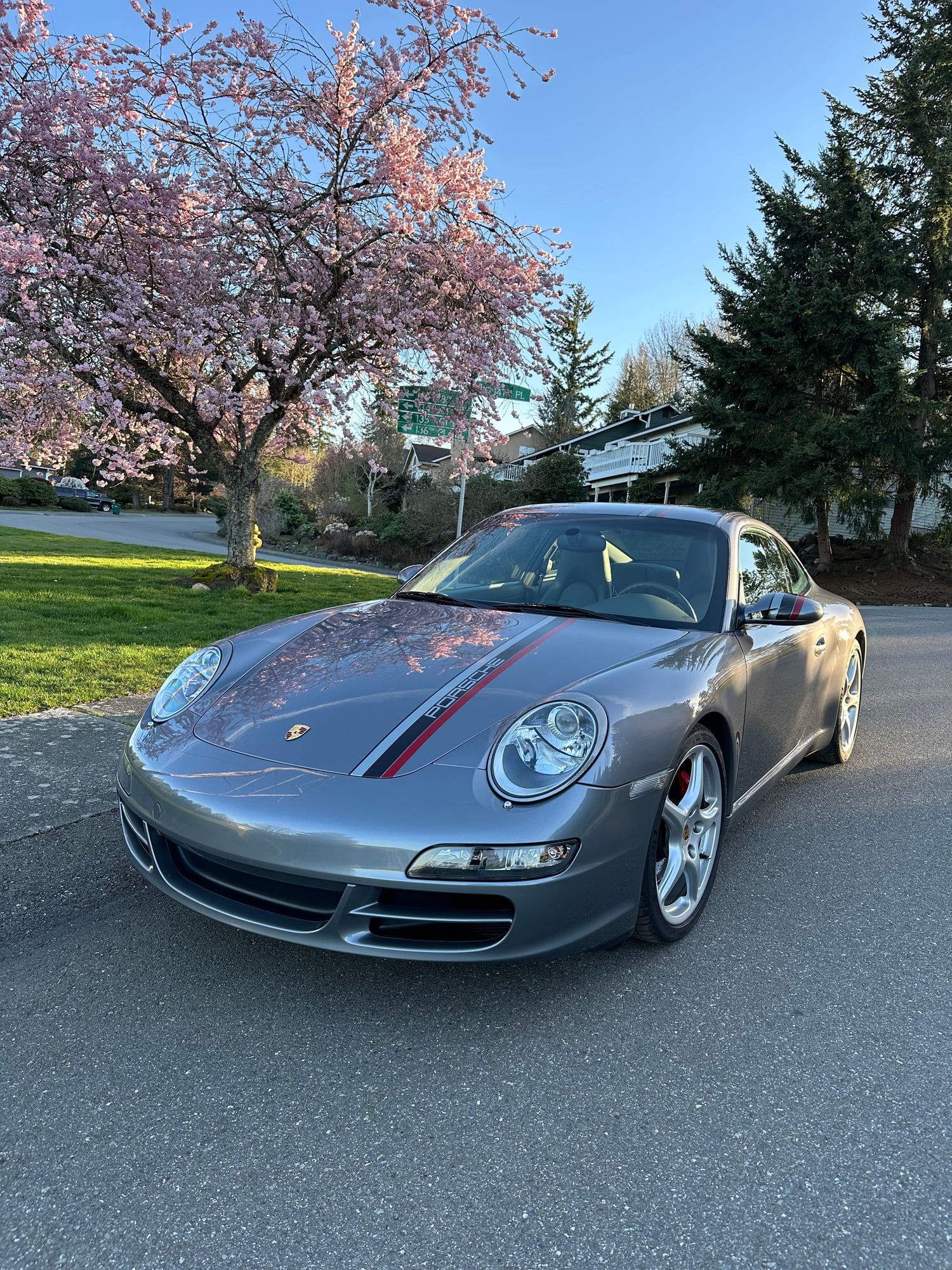 2005 Porsche 911 - 2005 Porsche 911 Carrera S 6MT 3.8L - Used - VIN WP0AB29915S742463 - 55,285 Miles - 6 cyl - 2WD - Manual - Coupe - Gray - Woodinville, WA 98072, United States