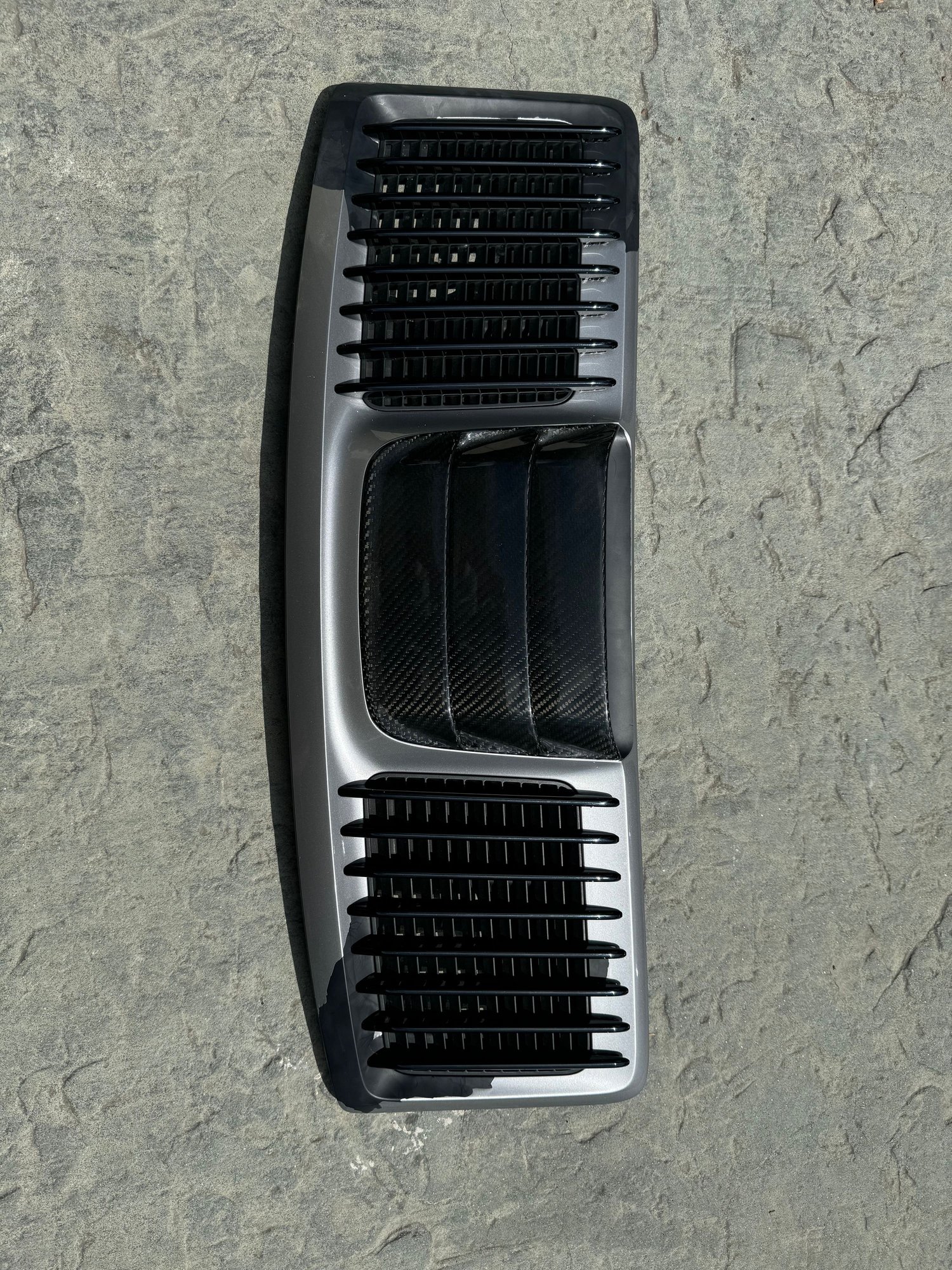 Exterior Body Parts - 991.2 engine cover with carbon fiber scoop - Used - All Years  All Models - Agoura, CA 91301, United States