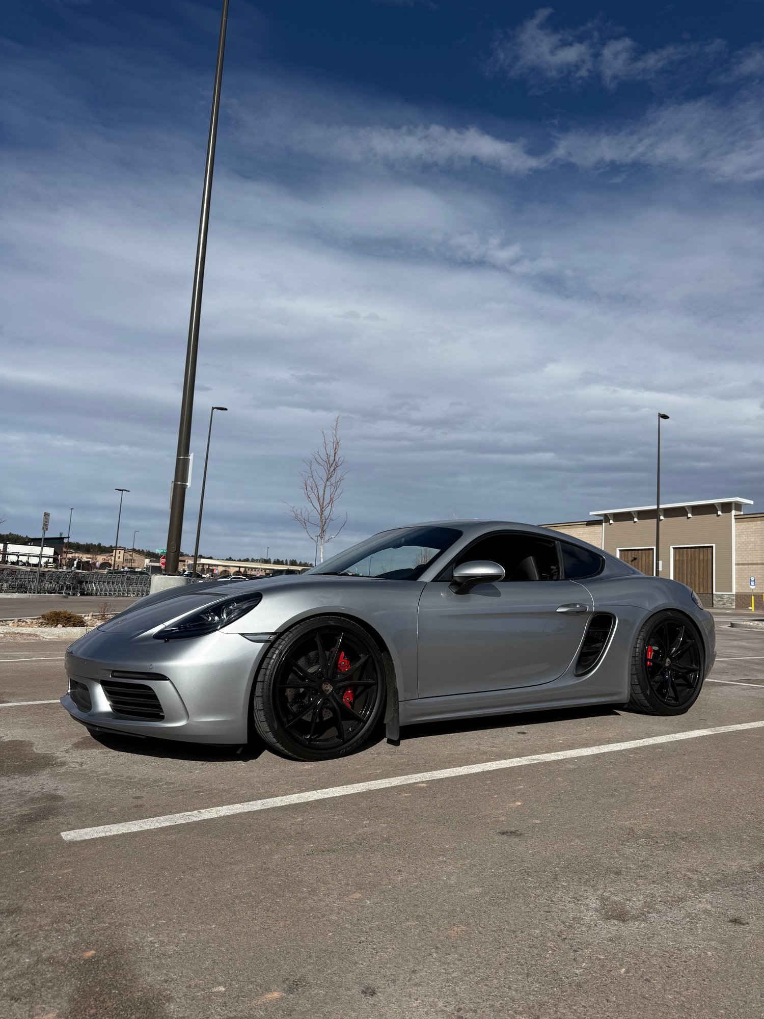 2018 Porsche 718 Cayman - 2018 Porsche Cayman 718s - Used - VIN WP0AB2A87JK278401 - 5,000 Miles - 4 cyl - 2WD - Automatic - Coupe - Silver - Monument, CO 80132, United States