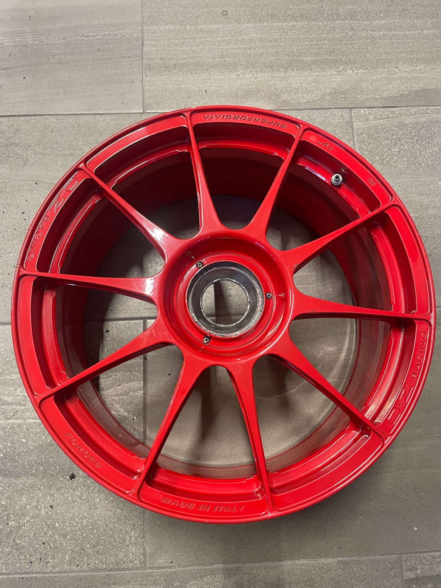 Wheels and Tires/Axles - OZ 19" Centerlock Wheels Guards Red - Used - 2010 to 2012 Porsche 911 - Gilbert, AZ 85297, United States