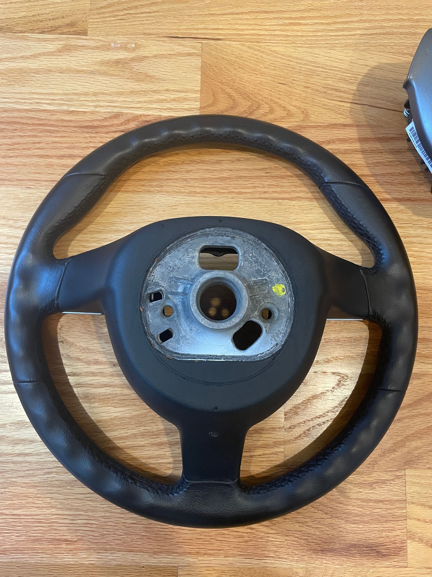 Steering/Suspension - 997 / 987 OEM Sport Steering Wheel & Airbag - Used - 0  All Models - Boston, MA 02127, United States