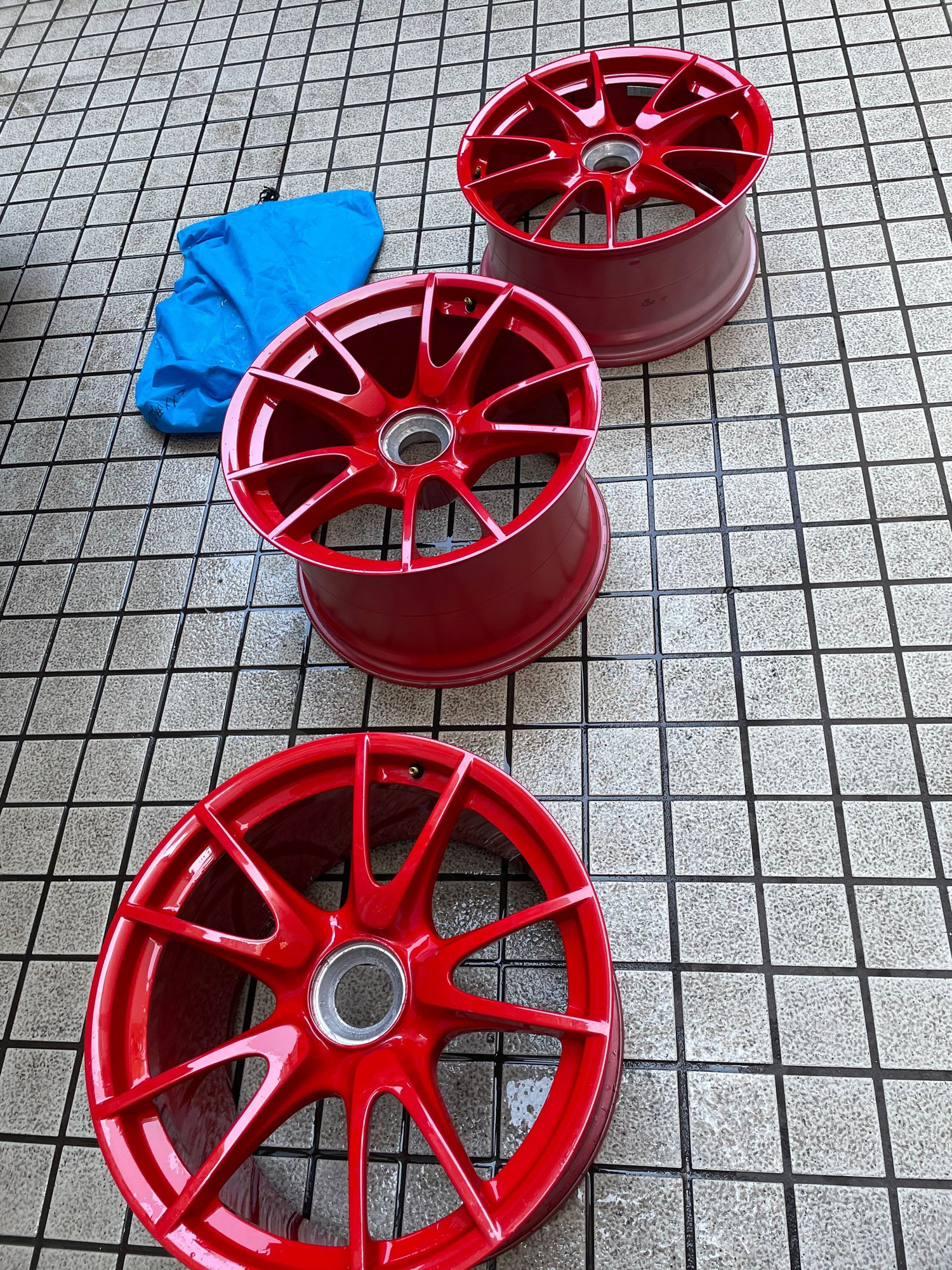 Wheels and Tires/Axles - FS: 997.2 GT3 RS MKII 3.8 Center Lock wheels RED GT3RS (set of 4) - Used - 2009 to 2012 Porsche GT3 - Seattle, WA 98105, United States