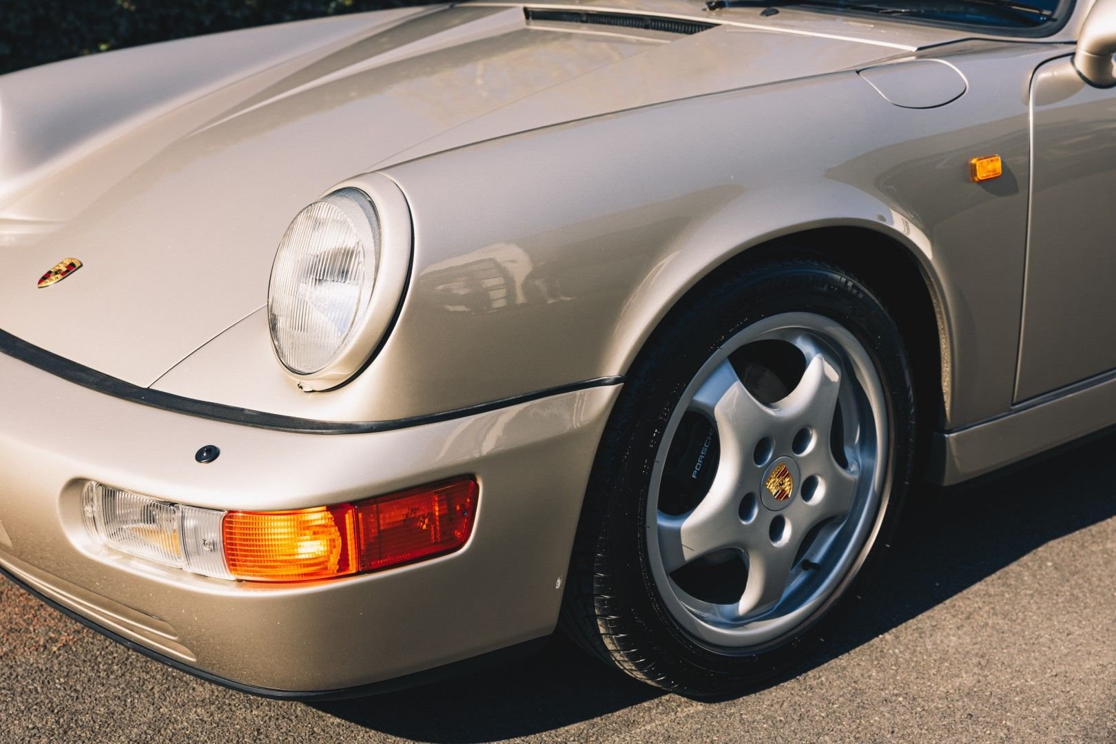 1990 Porsche 911 - Matching 1990 Porsche 964 C4 Linen Grey Metallic – Werksauslieferung & Full history! - Used - VIN WP0ZZZ96ZLS404970 - 128 Miles - 6 cyl - 4WD - Manual - Coupe - Other - Ghent, Belgium