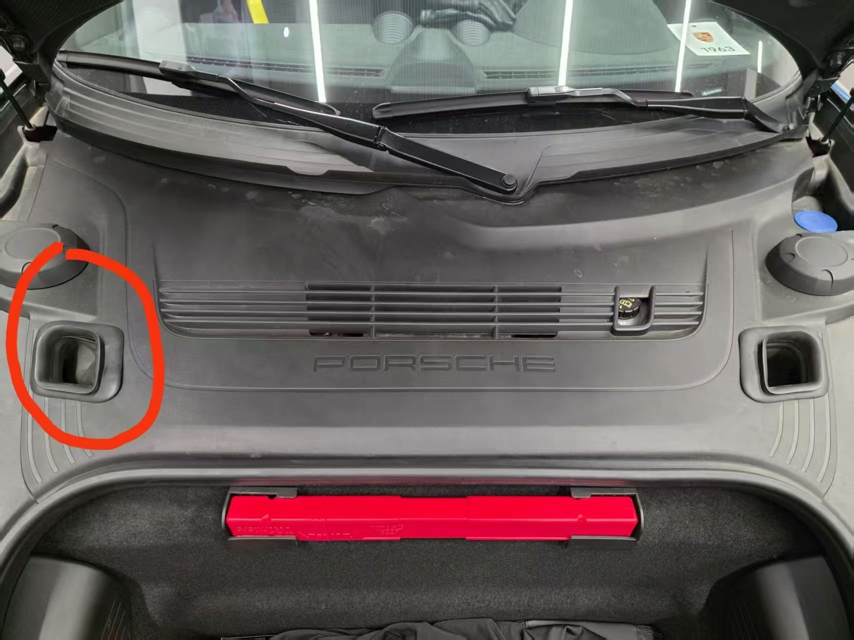 Brake duct issue found by SilverRocket