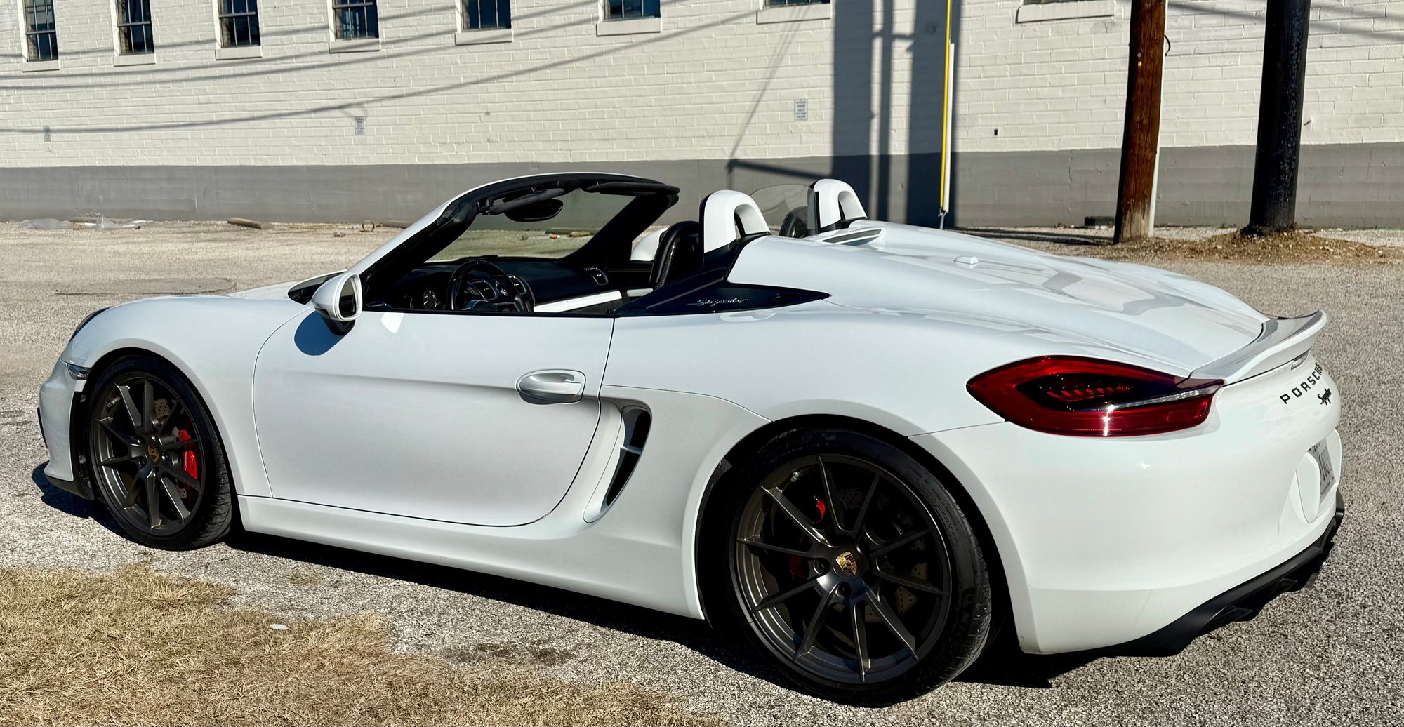2016 Porsche Boxster - 2016 Porsche Boxster 981 Spyder (LWB/White/Black int. w/Yellow Stitch) - Used - Houston, TX 77450, United States