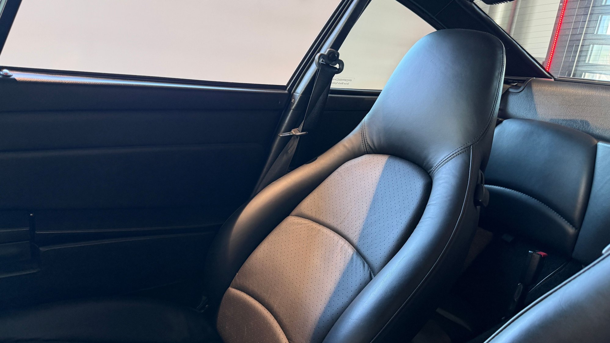 1997 Porsche 911 - 1997 Porsche 911 Carrera 4S - Used - VIN WP0AA2990VS320560 - 148,665 Miles - 6 cyl - 2WD - Manual - Coupe - Silver - Richmond, VA 23113, United States
