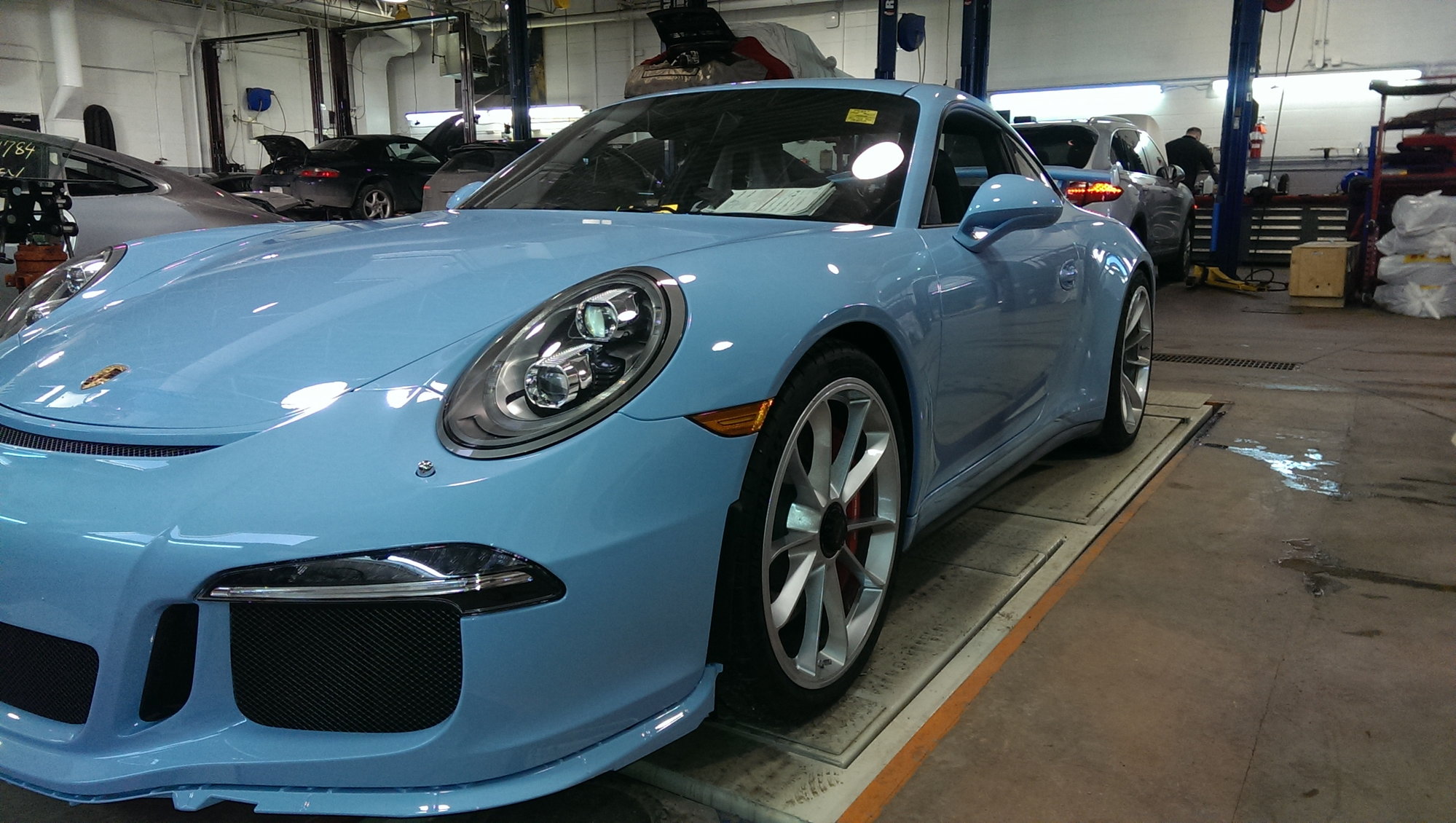 After 651 Days of waiting....My Gulf Blue GT3.
