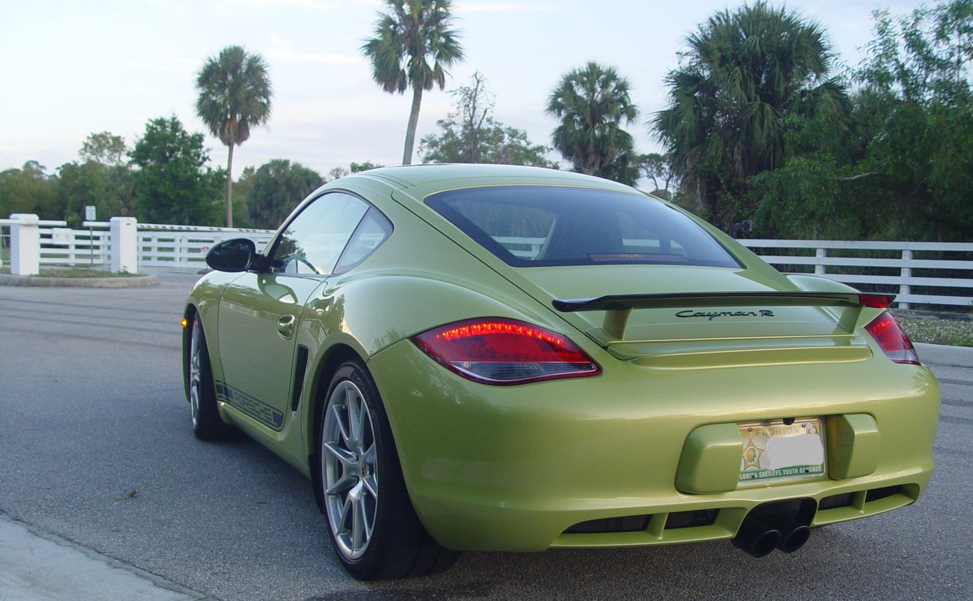 2012 Porsche Cayman - 2012 Cayman R in Peridot - Used - VIN WP0AB2A83CU792186 - 6 cyl - 2WD - Automatic - Coupe - North Fort Myers, FL 33903, United States