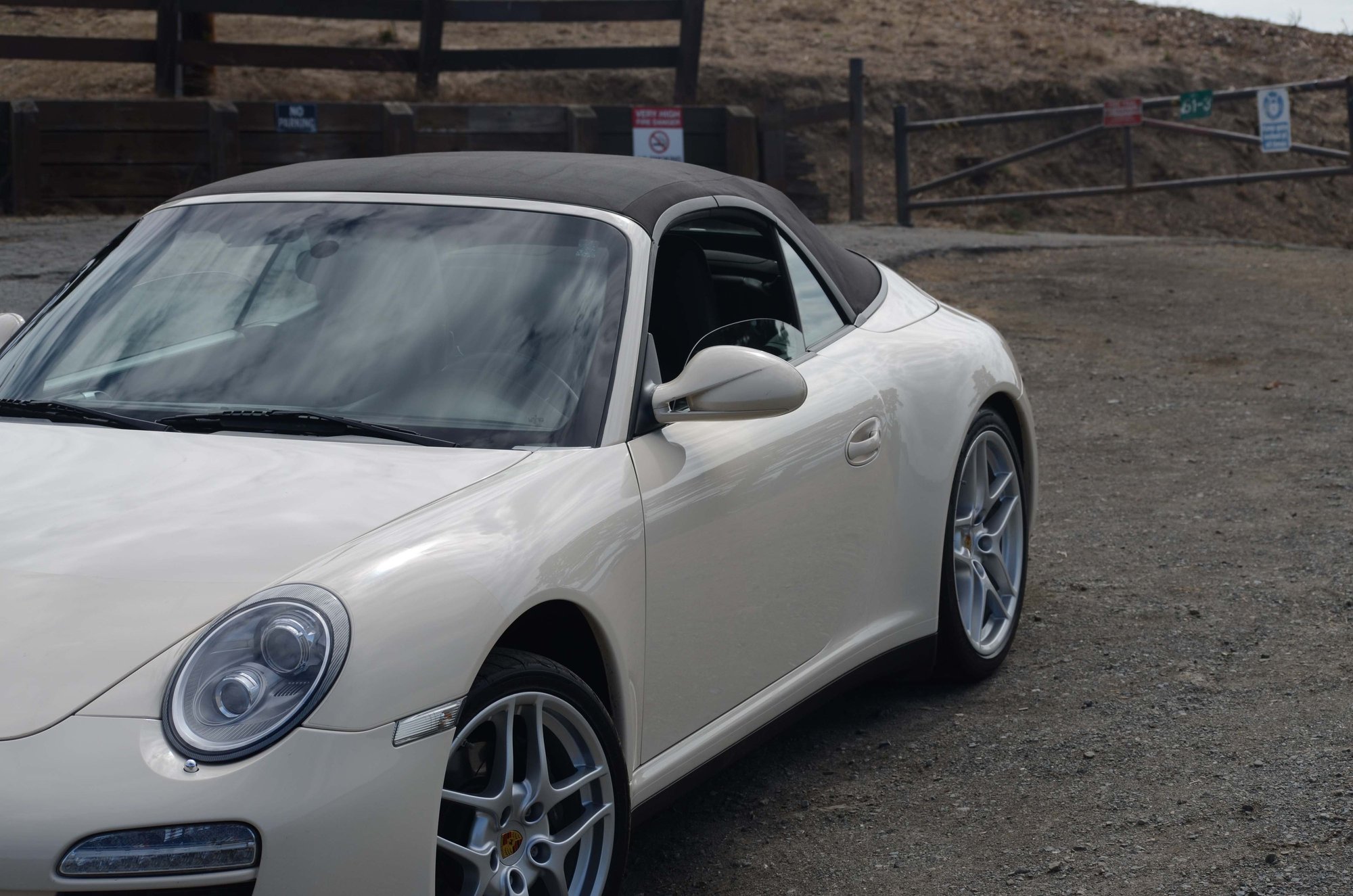 2009 Porsche 911 - 2009 997.2 4 cab, manual.  Custom interior and exterior - Used - VIN WP0CA29979S740377 - 54,000 Miles - 6 cyl - 4WD - Manual - Convertible - Other - Richmond, CA 94801, United States