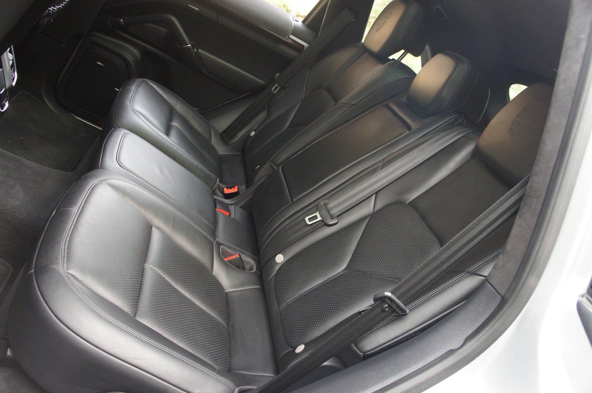 2014 Porsche Cayenne - 2014 PORSCHE CAYENNE TURBO S  $155k MSRP - 31 Service Records - Used - VIN 00000000000000000 - 91,550 Miles - 8 cyl - AWD - Automatic - SUV - Silver - Parsippany, NJ 07054, United States