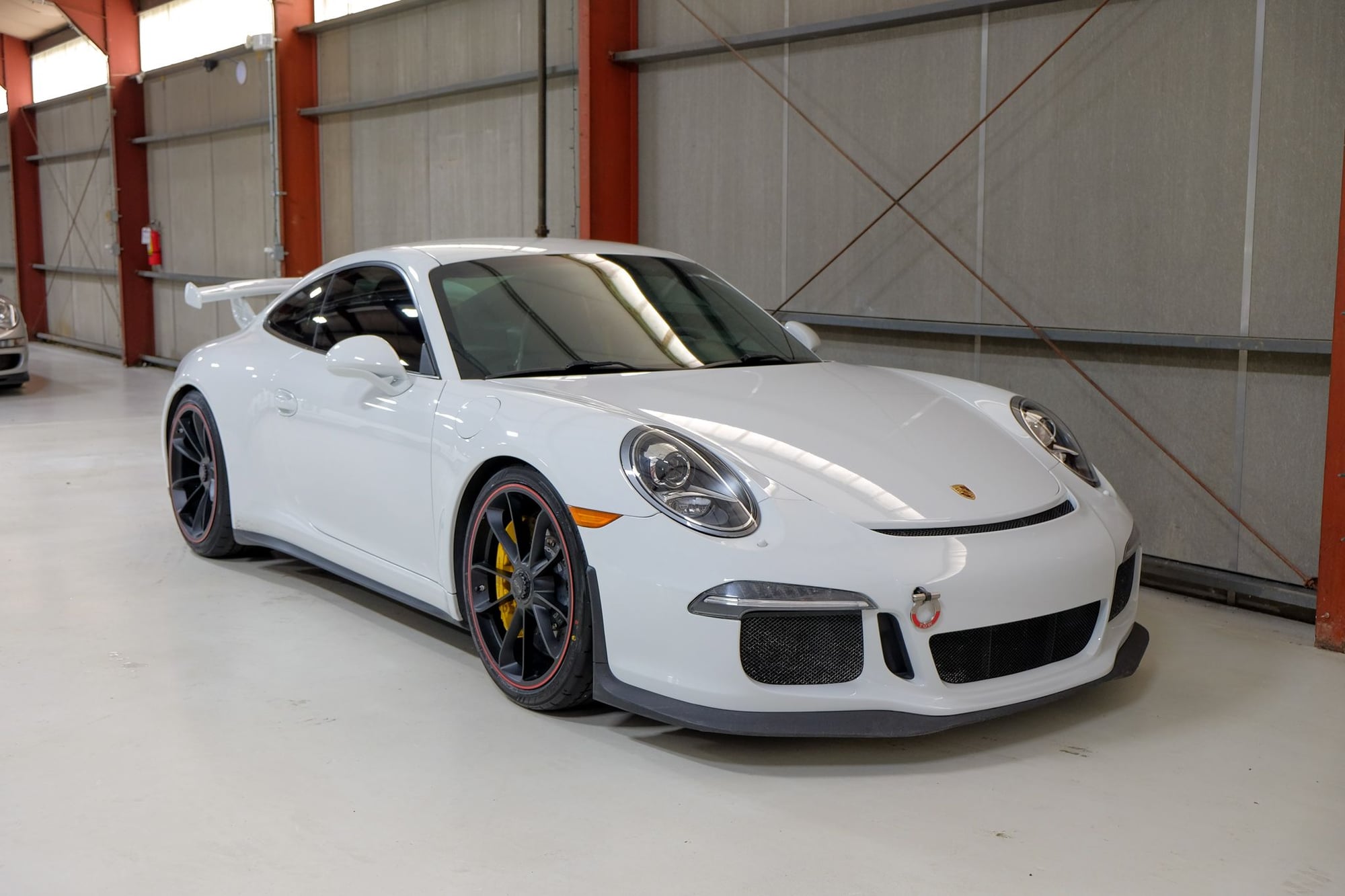 2014 Porsche 911 - 2014 Porsche 911 GT3 High Mileage Deal - Used - VIN WP0AC2A98ES183101 - 51,500 Miles - 6 cyl - 2WD - Automatic - Coupe - White - Twinsburg, OH 44087, United States