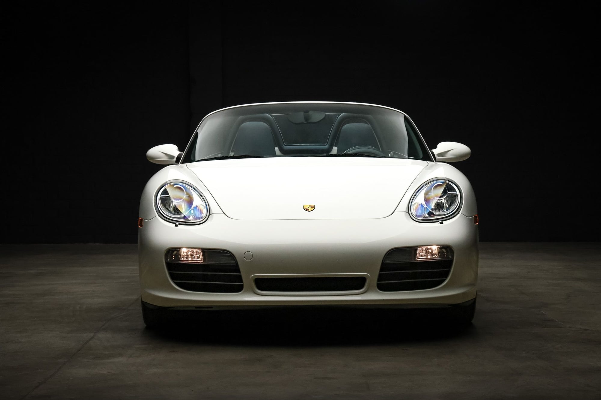 2005 Porsche Boxster - Family Owned 2005 Boxster S - Used - VIN WP0CB29825U732111 - 30,000 Miles - 6 cyl - 2WD - Manual - Convertible - White - Ventura, CA 93003, United States